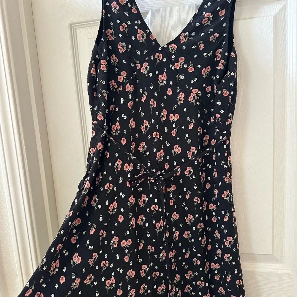 Princess Polly Black Floral Dress - Picture 3 of 4